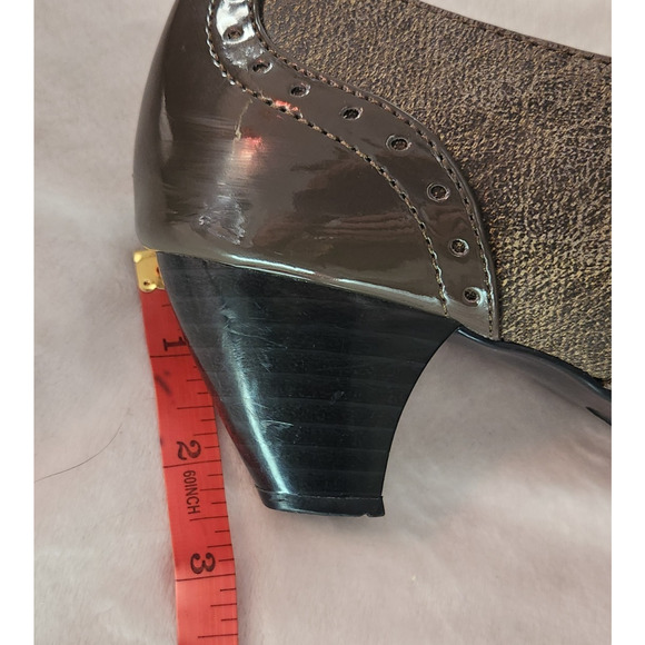 Soft Style Women's Gianna Dress Pump 8.5 Medium, Brown Tan /Patent - Picture 6 of 9